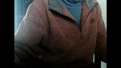 elfyonee online show from February 8, 8:42 am