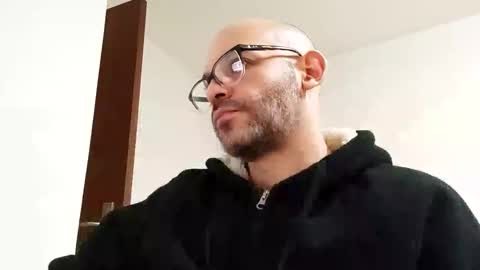 Snapshot of elgrande85 chatting on December 16, 9:20 pm elgrande85 online show from December 16, 9:20 pm