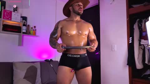 Snapshot of elian1641 chatting on February 17, 3:47 am elian online show from February 17, 3:47 am