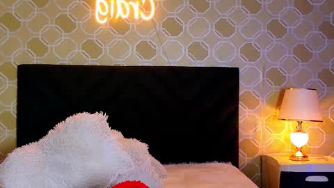 Elian online show from February 13, 2:40 am