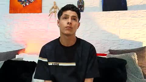 Snapshot of elias_salvatore_ chatting on May 20, 7:20 pm elias_salvatore_ online show from May 20, 7:20 pm