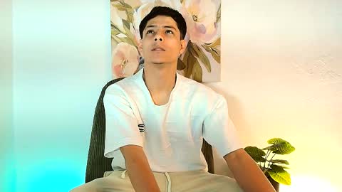 Snapshot of elias_salvatore_ chatting on May 22, 2:12 pm elias_salvatore_ online show from May 22, 2:12 pm