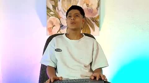Snapshot of elias_salvatore_ chatting on June 30, 1:12 pm elias_salvatore_ online show from June 30, 1:12 pm