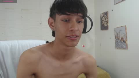 E L I A S online show from December 14, 3:51 am