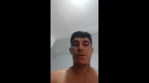 Snapshot of eliasexy29 chatting on June 2, 7:43 am elia online show from June 2, 7:43 am