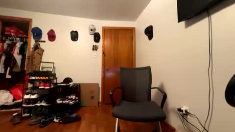 Snapshot of eliasperez521 chatting on March 22, 11:41 pm eliasperez521 online show from March 22, 11:41 pm