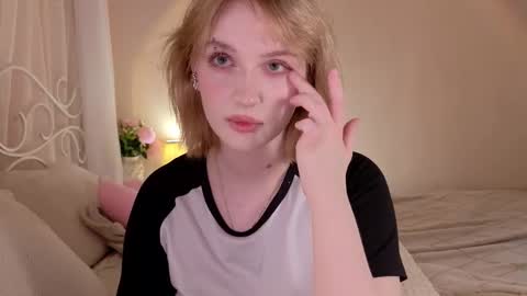 Ellie online show from February 22, 5:30 am