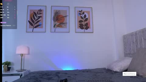 Snapshot of eliizabeth_roberts chatting on April 30, 10:58 pm E L I I Z A B E T H online show from April 30, 10:58 pm