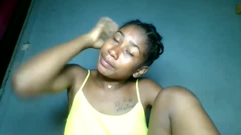 elina981 online show from March 18, 9:01 am