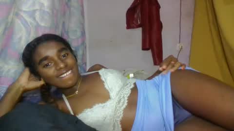 elina981 online show from April 14, 11:33 pm