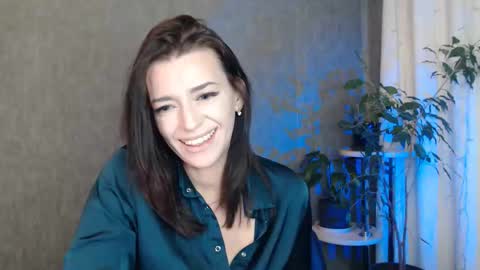 Snapshot of elinapretty chatting on June 2, 11:18 pm Elina online show from June 2, 11:18 pm
