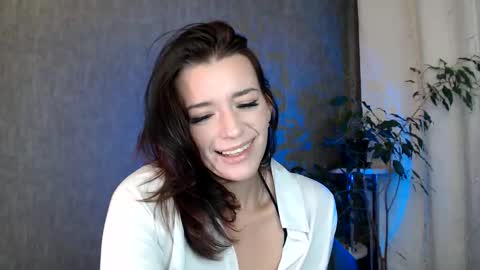 Snapshot of elinapretty chatting on June 7, 11:08 pm Elina online show from June 7, 11:08 pm