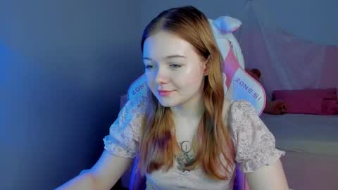 elinavale online show from March 16, 5:13 am