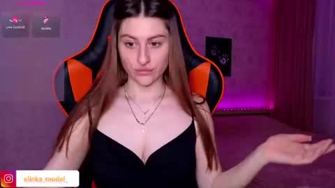 Snapshot of elinkalove chatting on June 22, 9:56 pm Elina online show from June 22, 9:56 pm