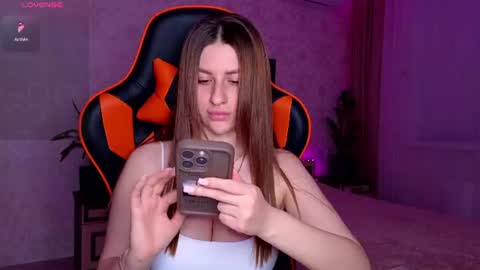 Snapshot of elinkalove chatting on July 10, 8:33 pm Elina online show from July 10, 8:33 pm