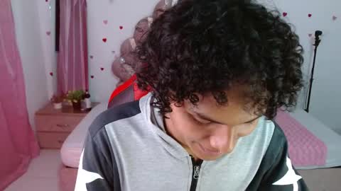 elio_fox online show from April 28, 11:48 am