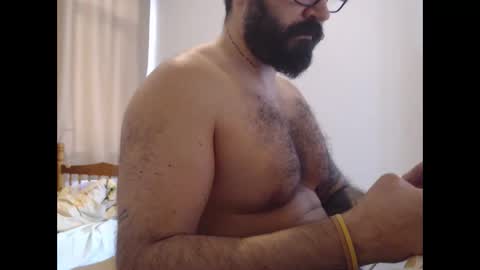 elis online show from November 12, 11:10 am