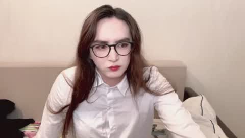 Snapshot of elisa_2001 chatting on June 28, 10:05 pm Liza online show from June 28, 10:05 pm