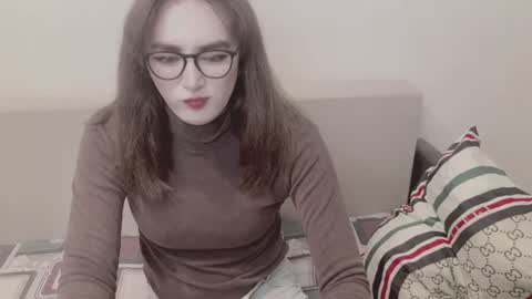 Snapshot of elisa_2001 chatting on July 6, 10:23 pm Liza online show from July 6, 10:23 pm