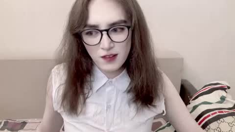Snapshot of elisa_2001 chatting on July 12, 1:18 am Liza online show from July 12, 1:18 am