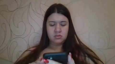Snapshot of elisa_kollin chatting on January 2, 12:35 pm Aletta Oushen online show from January 2, 12:35 pm