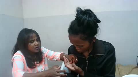 Snapshot of elisabet88 chatting on October 9, 10:24 am elisabet88 online show from October 9, 10:24 am