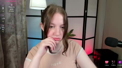 Snapshot of elisabeth_binder chatting on May 5, 4:09 am your sweet Lisa online show from May 5, 4:09 am