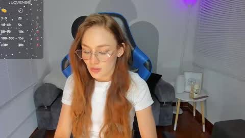 Snapshot of elisabeth_sarmiento chatting on March 1, 9:59 pm elisabeth sarmiento online show from March 1, 9:59 pm