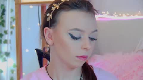 ElisabethDavis online show from September 14, 3:11 pm