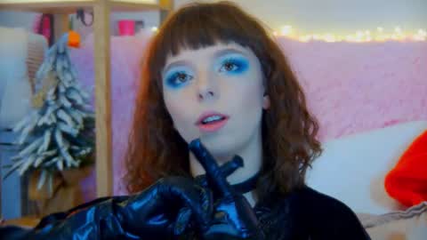 ElisabethDavis online show from November 25, 3:34 pm