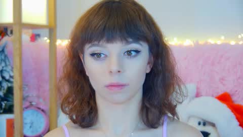 ElisabethDavis online show from December 1, 3:39 pm