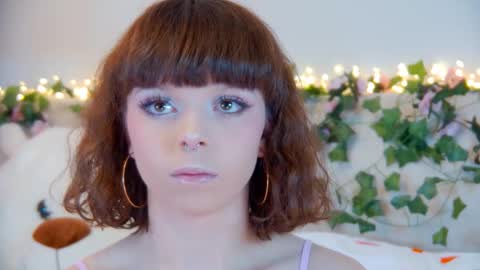 ElisabethDavis online show from March 2, 3:30 pm