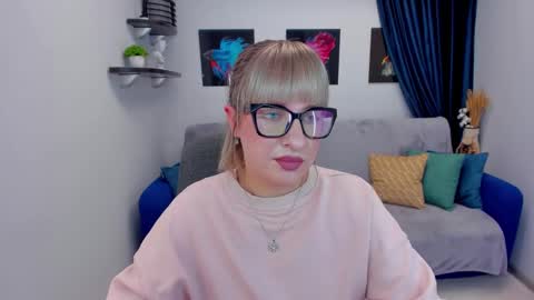 Snapshot of elisabethmills chatting on January 11, 2:25 pm Elisabeth online show from January 11, 2:25 pm