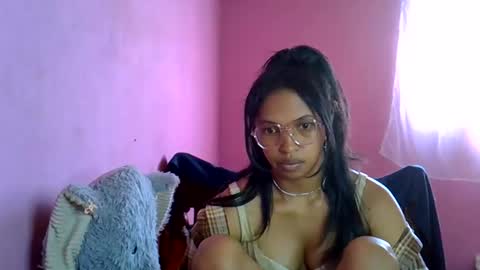 elisah01 online show from May 22, 6:53 am