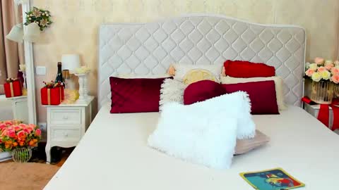 Snapshot of elisarosse_ chatting on December 22, 12:50 am Elissa online show from December 22, 12:50 am