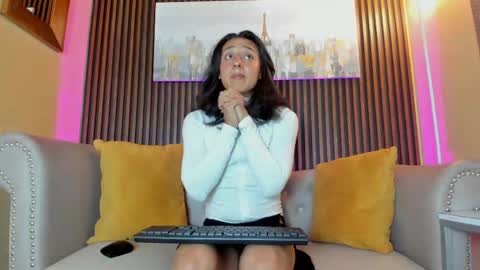 Elisa Sue online show from May 31, 2:20 am