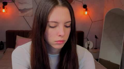 Elise online show from March 30, 1:06 am