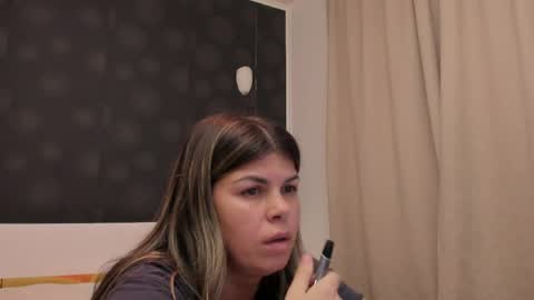 Snapshot of elisetyler89 chatting on April 19, 6:07 pm Elly online show from April 19, 6:07 pm