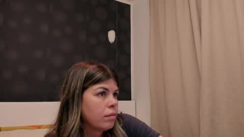 Snapshot of elisetyler89 chatting on April 19, 6:10 pm Elly online show from April 19, 6:10 pm