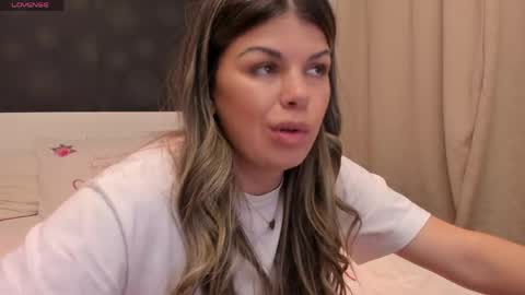 Snapshot of elisetyler89 chatting on April 26, 8:06 pm Elly online show from April 26, 8:06 pm