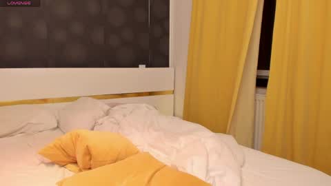 Snapshot of elisetyler89 chatting on June 6, 8:13 pm Elly online show from June 6, 8:13 pm