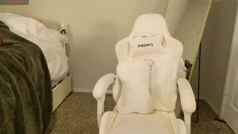 eli 3 online show from April 21, 11:07 pm