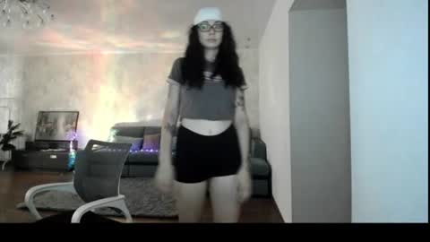Snapshot of elisskriter chatting on July 23, 12:14 pm Eliss online show from July 23, 12:14 pm