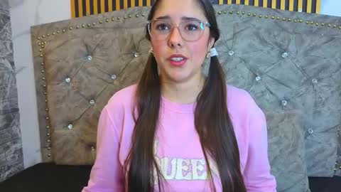 elisvega online show from February 23, 7:55 pm