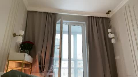 Stephanie online show from April 15, 3:08 pm