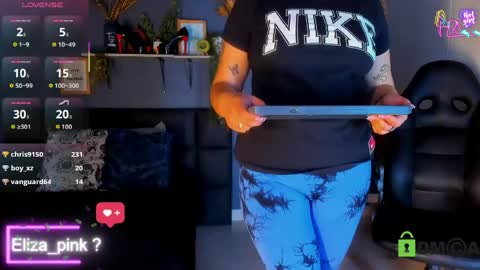 Snapshot of eliza_pink24 chatting on April 21, 1:42 am eliza_pink24 online show from April 21, 1:42 am