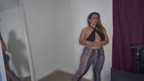 Snapshot of elizaangelof chatting on June 7, 12:59 am ElizaAngelOF online show from June 7, 12:59 am