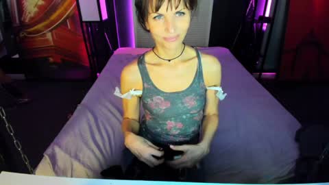 Snapshot of elizabe_th chatting on January 30, 3:55 am Elizabethangel online show from January 30, 3:55 am