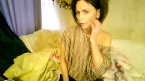 Snapshot of elizabe_th chatting on February 20, 12:38 pm Elizabethangel online show from February 20, 12:38 pm