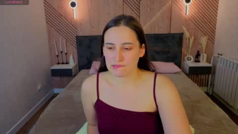 Snapshot of elizabet_collins chatting on July 3, 9:05 am Elizabet online show from July 3, 9:05 am